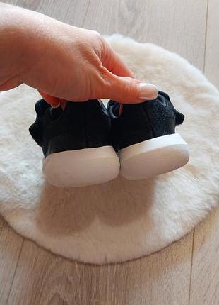 Кросівки adidas 5