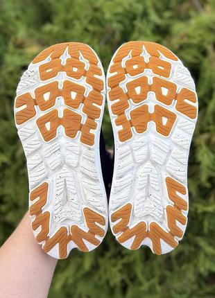 Кросівки hoka 36,5р(23см) 5