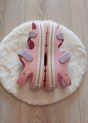 Босоножки crocs 2