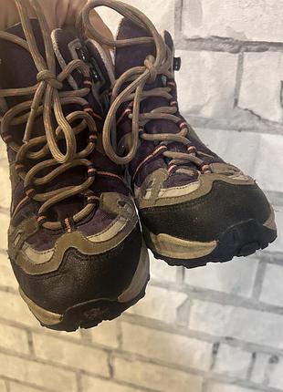 Треккинговые ботинки quechua waterproof 9