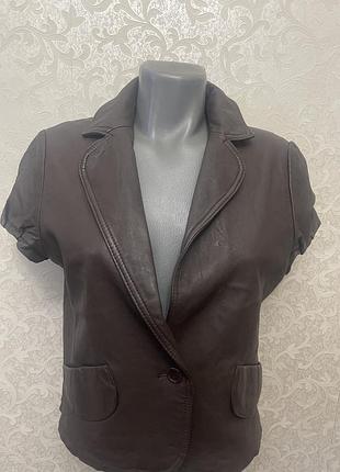 Шкіряний піджак р.m  bcbg maxazria