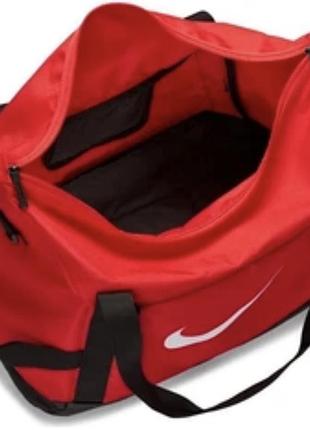 Сумка nike оригінал ідеальний стан 45*27*24 містка/зручна з кишенями