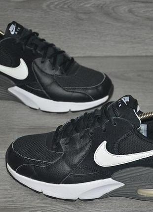 Розмір 41 довжина устілки 26.5 см. стан на фото. фірма nike air max excee.