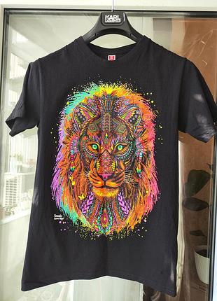 Яркая неоновая футболка euro cotton «cancun lion» с мексиканским этно-принтом