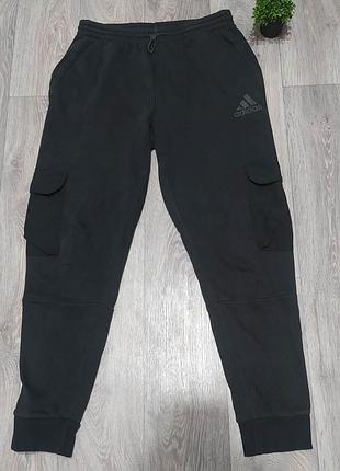 Спортивные штаны adidas