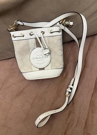 Сумочка жіноча  coach оригінал натуральна шкіра стан нової