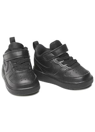 Суперові шкіряні кросівки nike 23,5 р. устілка 14,5 см.