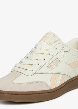 Reebok
снікерси forte lounger écru