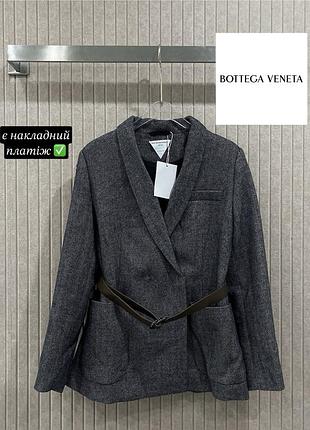 Жіночий твідовий жакет піджак bottega veneta графітовий з поясом