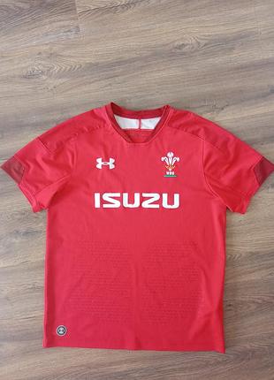 Брендова футболка under armour.