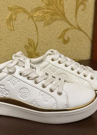 Кеди жіночі guess білі 2