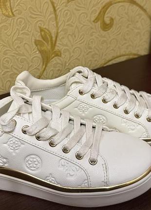 Кеди жіночі guess білі 3