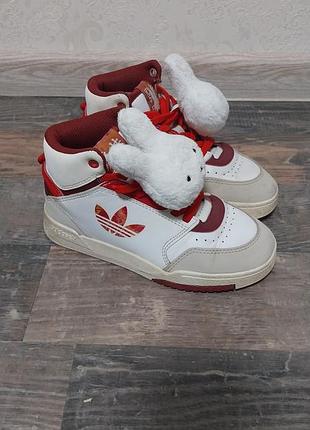 Кроссовки, кеды высокие adidas кожа 30,31р