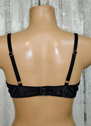 Красивый бюстгальтер uk38с eur85с 2