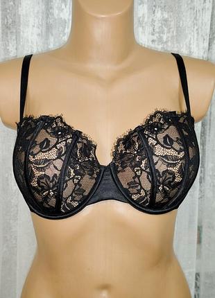Гарний бюстгальтер uk38с eur85с
