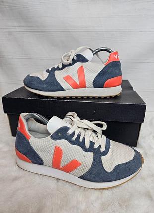 Кросівки veja 36 розмір