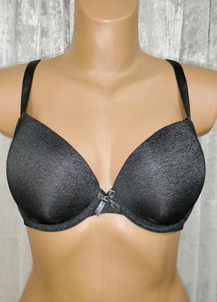 Гарний бюстгальтер uk38c eur85c.
