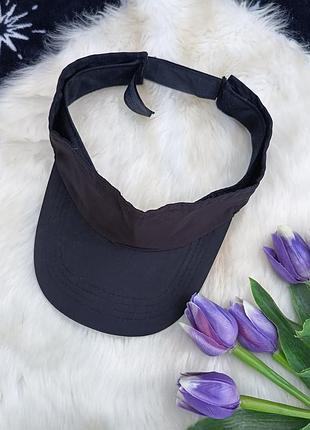 Кепка чорний козирьок на липучці primark