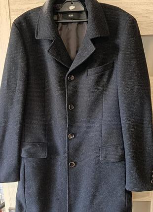 Чоловіче пальто hugo boss