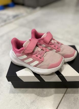 Кросівки на дівчинку adidas