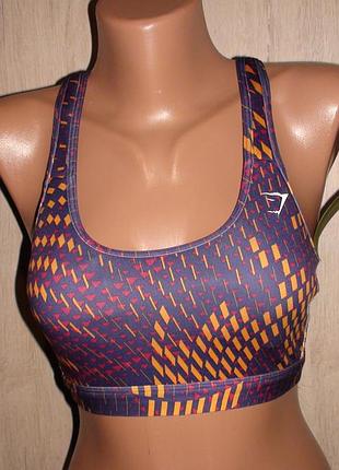 Спортивный топ бренда gymshark. 2