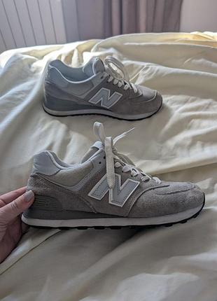 Продам кроссовки nike, 40 размер, трендовая модель