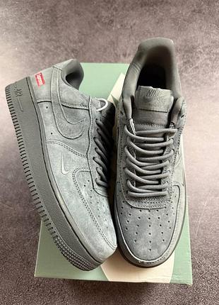 Кросівки чоловічі nike air force 1 low x supreme grey сірі