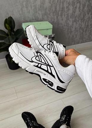 Nike air max moto 2k se white