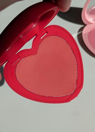 Рум'яна colourpop heart blush 3