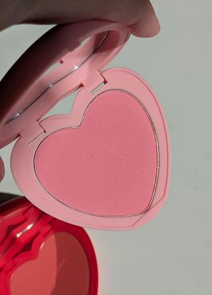 Рум'яна colourpop heart blush 2