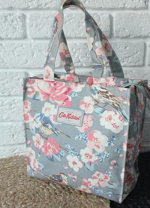Ніжна сумочка cath kidston з непромокаємого матеріалу