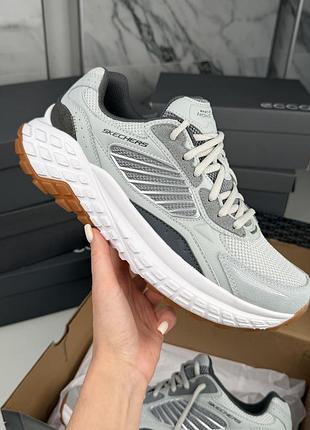 Мощные крутые кроссовки  skechers monster evo