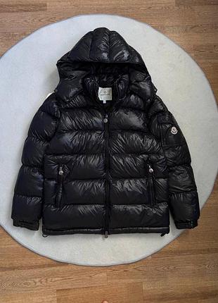 Пуховик moncler