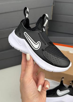 Популярные легчайшие кроссовки  nike flex runner 3