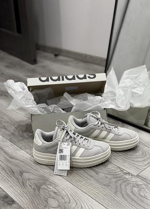 Жіночі кроси adidas vl court bold 38 р.