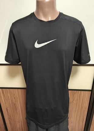 Nike мужская спортивная футболка