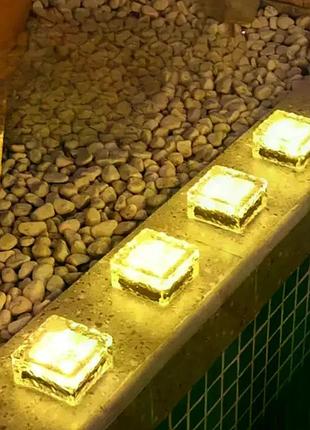 Вуличний led-ліхтар на сонячній батареї для саду, доріжок і ландшафтного садовий світильник ice cube теплий білий 10×6×10 см