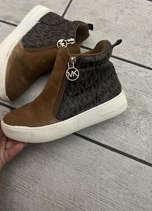 Чоботи для дівчаток michael kors