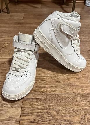 Кросівки nike air force 1 mid білі, розмір 36, довжина устілки 23,5 см