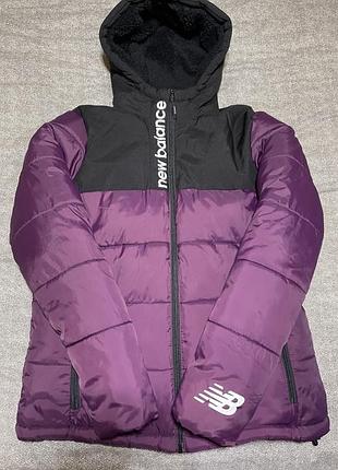 Женская куртка new balance