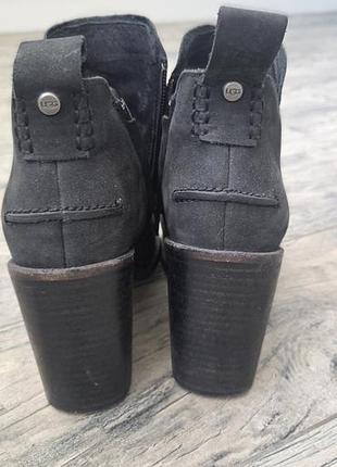 Ботильйони ugg