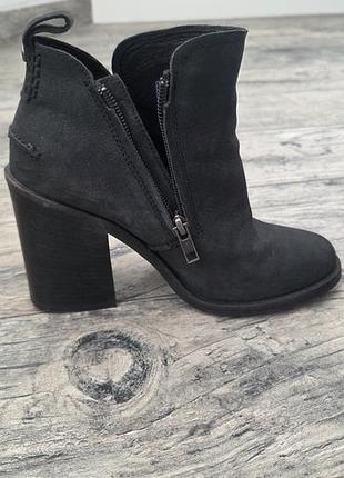Ботильйони ugg 5
