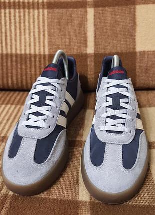 Женские кроссовки adidas 2