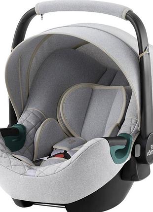 Автокрісло 1 рік життя britax römer baby-safe 3 i-size