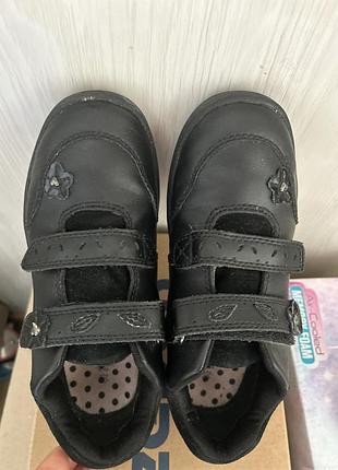 Шкіряні туфлі для дівчинки marks&spencer