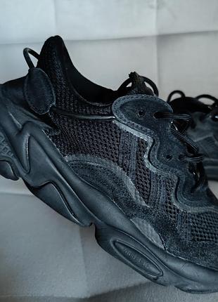 Кроссовки adidas ozweego