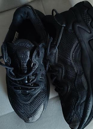 Кроссовки adidas ozweego 8
