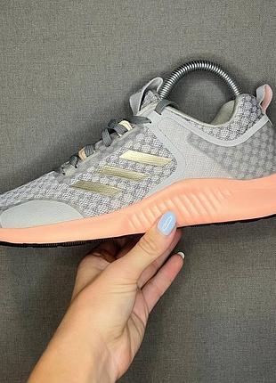 Кроссовки adidas 39 р