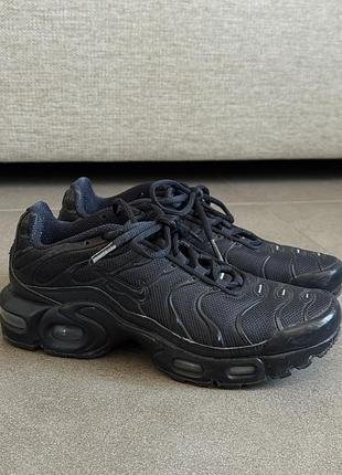 Кросіки nike air max plus triple black