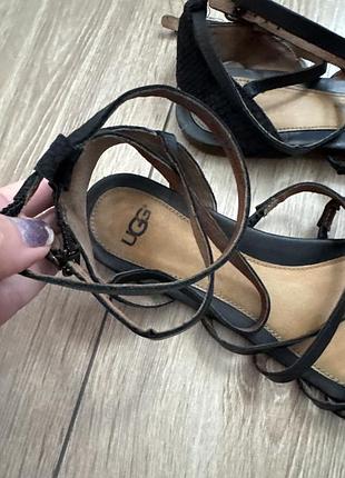 Шкіряні босоніжки ugg 2